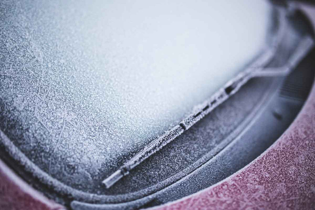How to Defrost Your Windshield in Winter
